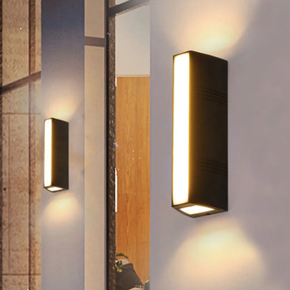 ÉclatSûr - Lumière Murale LED pour Terrasse