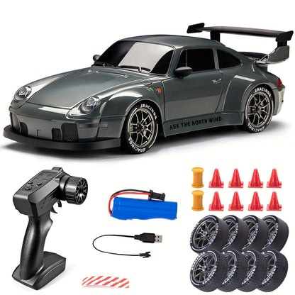 Voiture RC Drift 4WD 2.4GHz avec Lumières LED | Échelle 1:24, Batterie Rechargeable, Vitesse et Drift | Jouet Télécommandé Garçons & Filles avec Cones et Outils