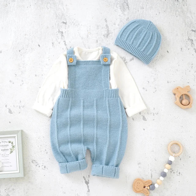 Ensemble combinaison et bonnet pour bébé