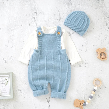 Ensemble combinaison et bonnet pour bébé