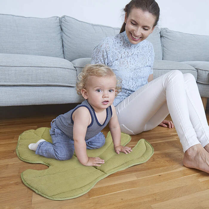 Tapis de sol en forme de feuille pour bébé